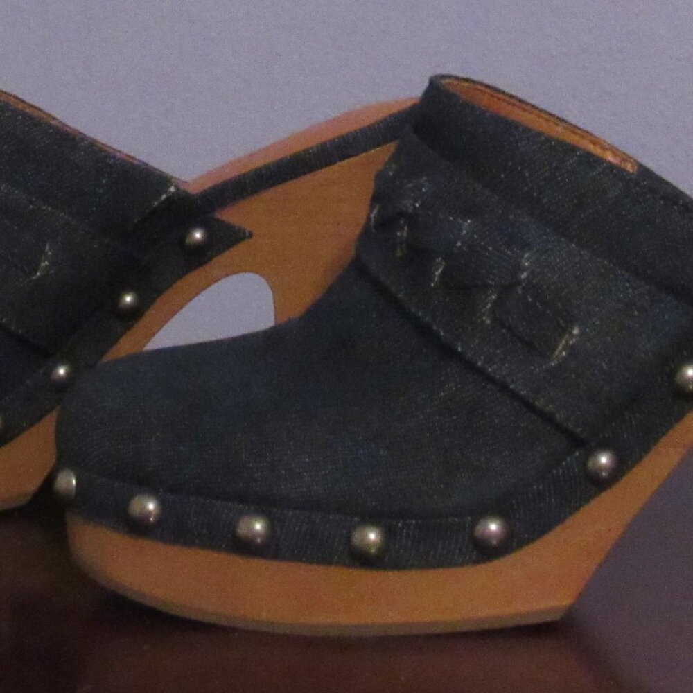 Lucky Brand Ilota Denim Clog - Picture 2 of 6